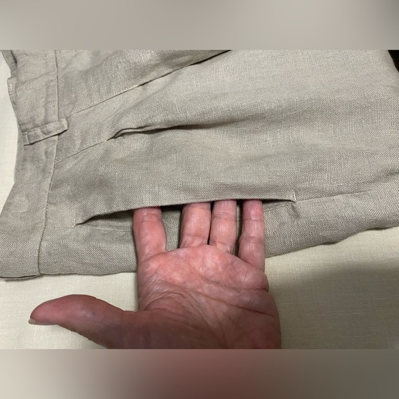 Free People 100% Linen Khaki Cream, Pleated, Wide Leg Cuff Pants Size 10. - Picture 4 of 11